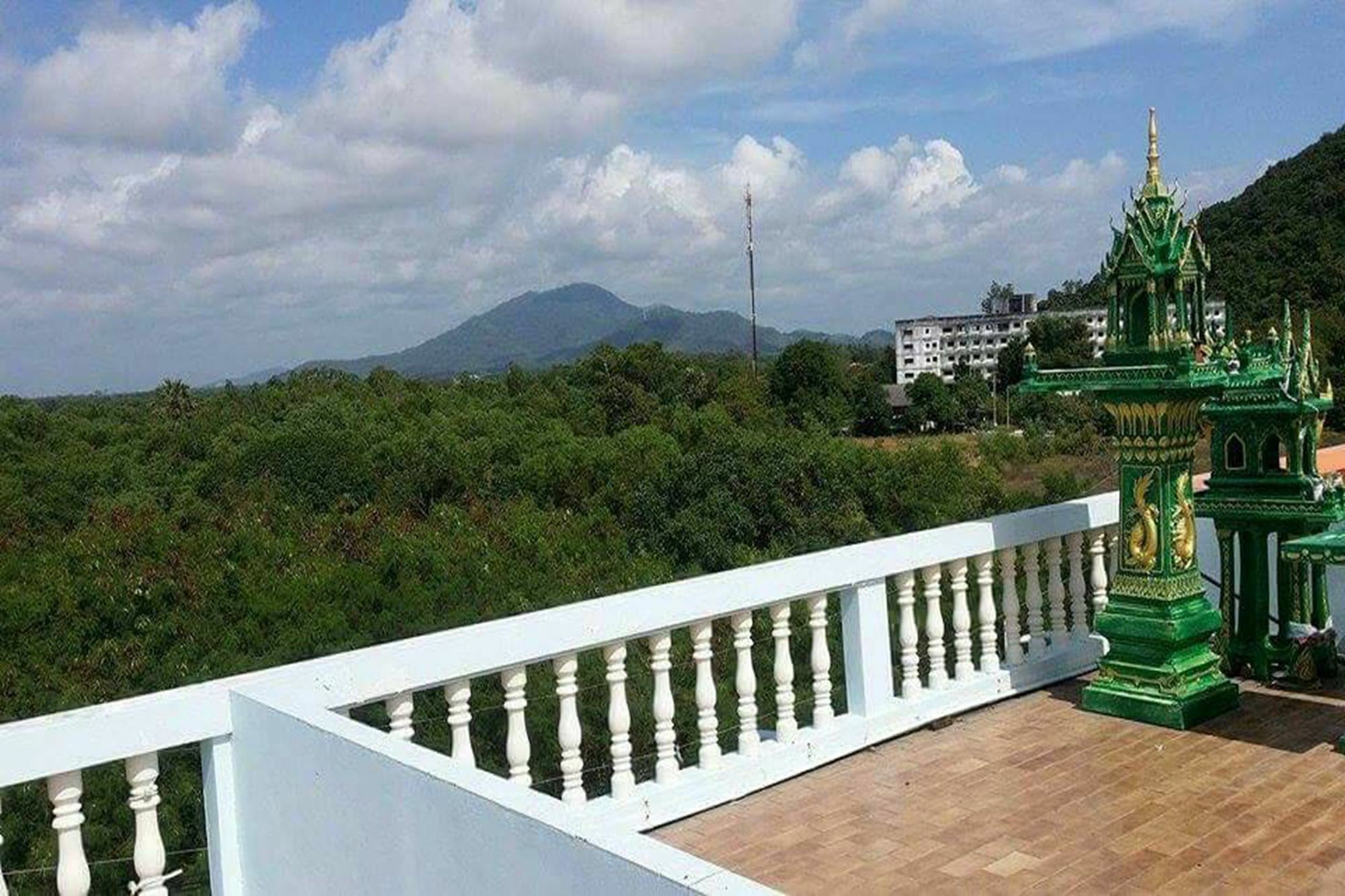 Parfun Guesthouse Ban Nai Rai Exterior foto